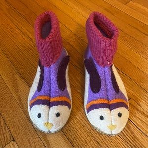 VGUC Garnet Hill penguin slippers